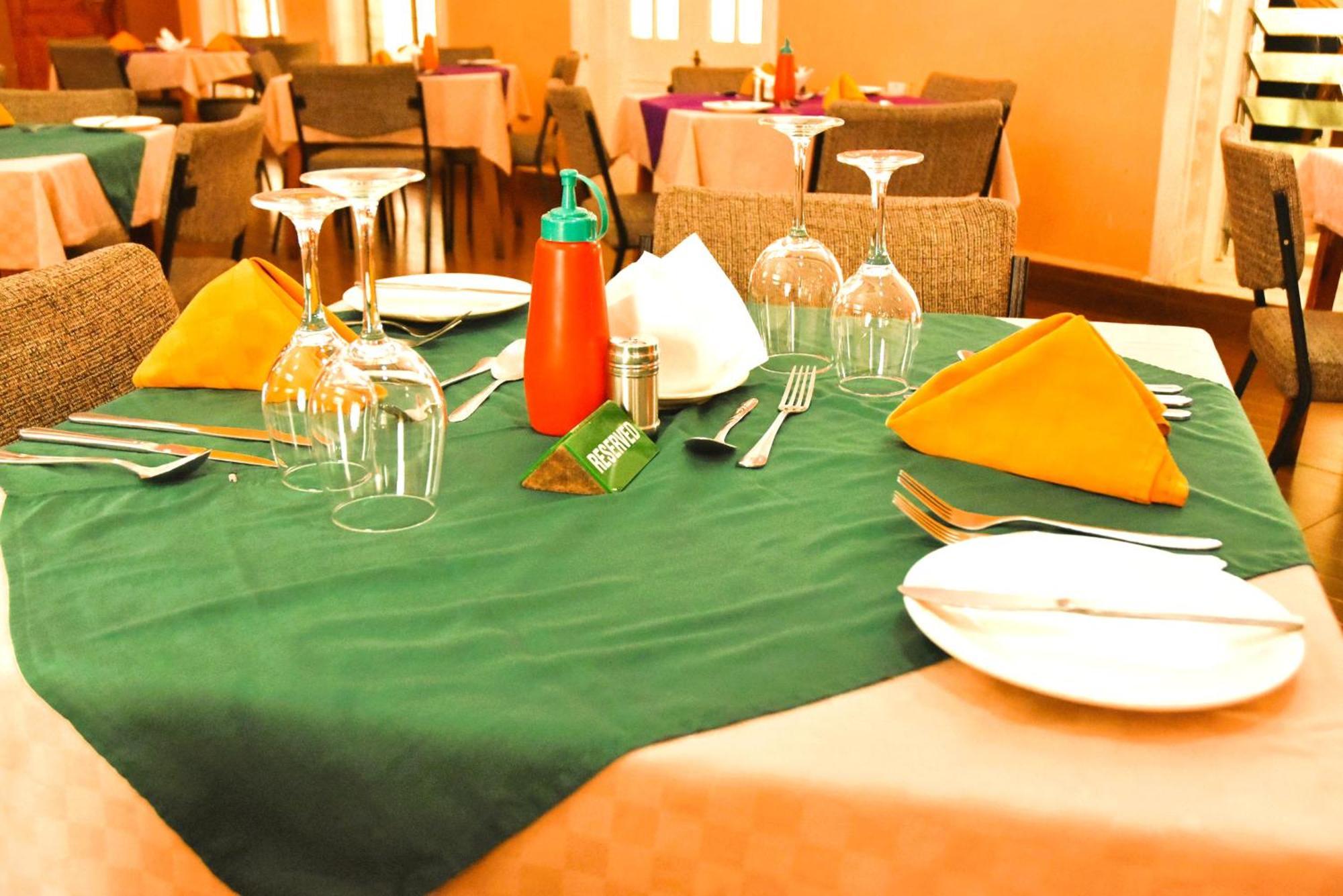Wagon Wheel Hotel Eldoret Zewnętrze zdjęcie