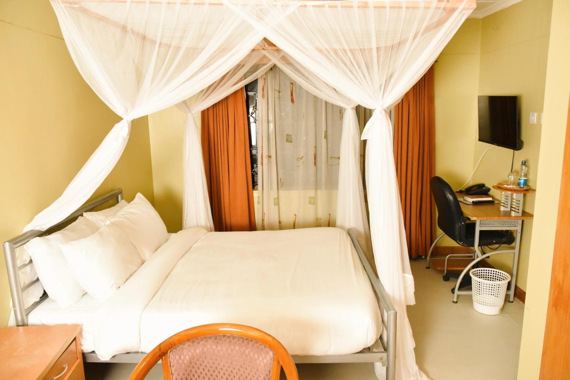 Wagon Wheel Hotel Eldoret Zewnętrze zdjęcie