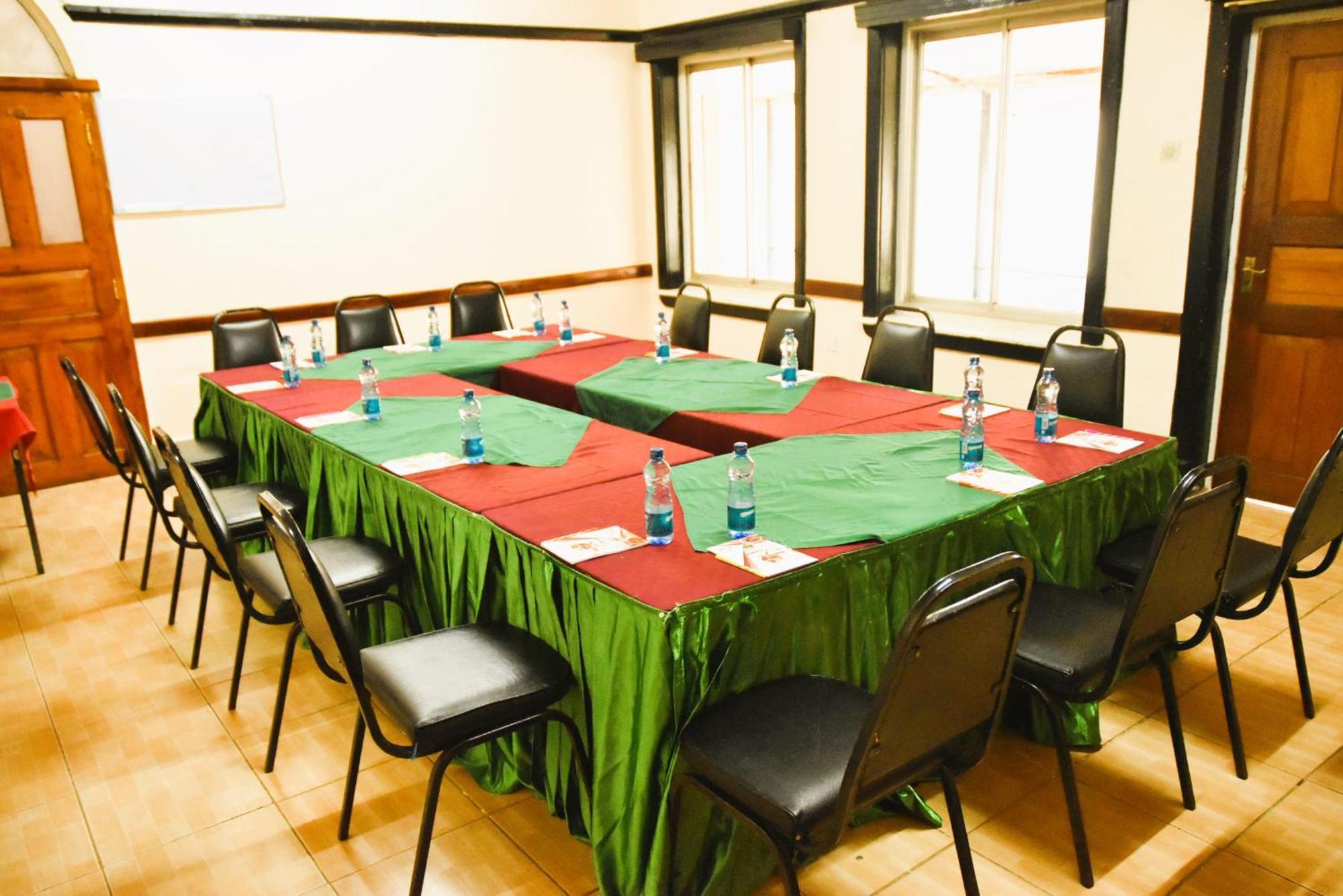 Wagon Wheel Hotel Eldoret Zewnętrze zdjęcie